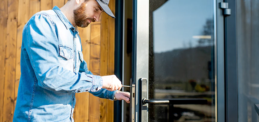 Frameless Glass Storefront Door Locks Replacement in Ventura, CA