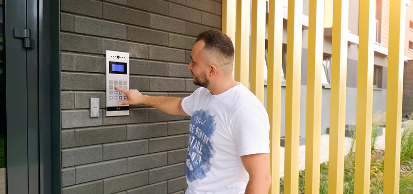 Locksmith Company For Smart Lock System Installation in Ventura, California